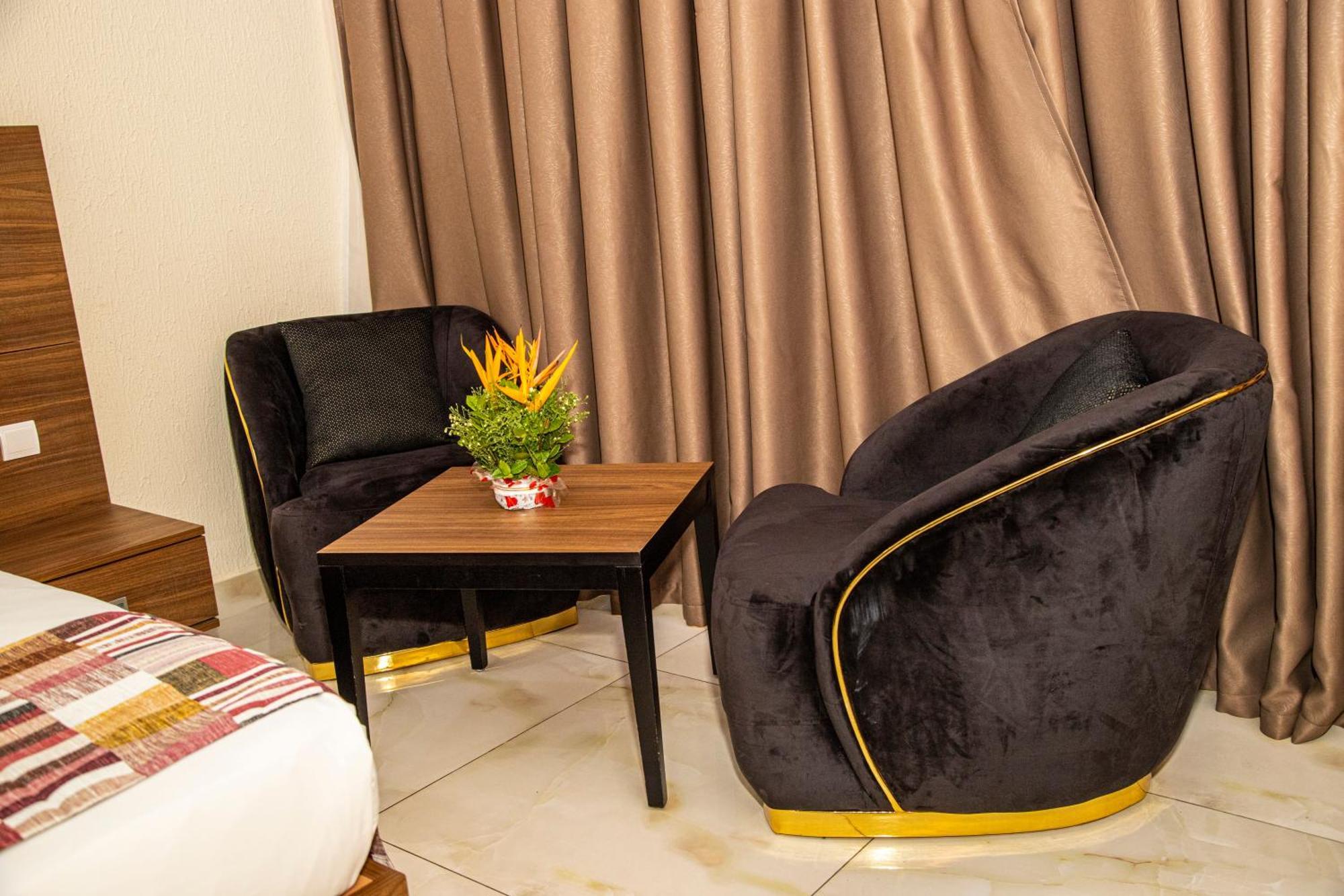 Hotel Sarakawa Lomé Dış mekan fotoğraf