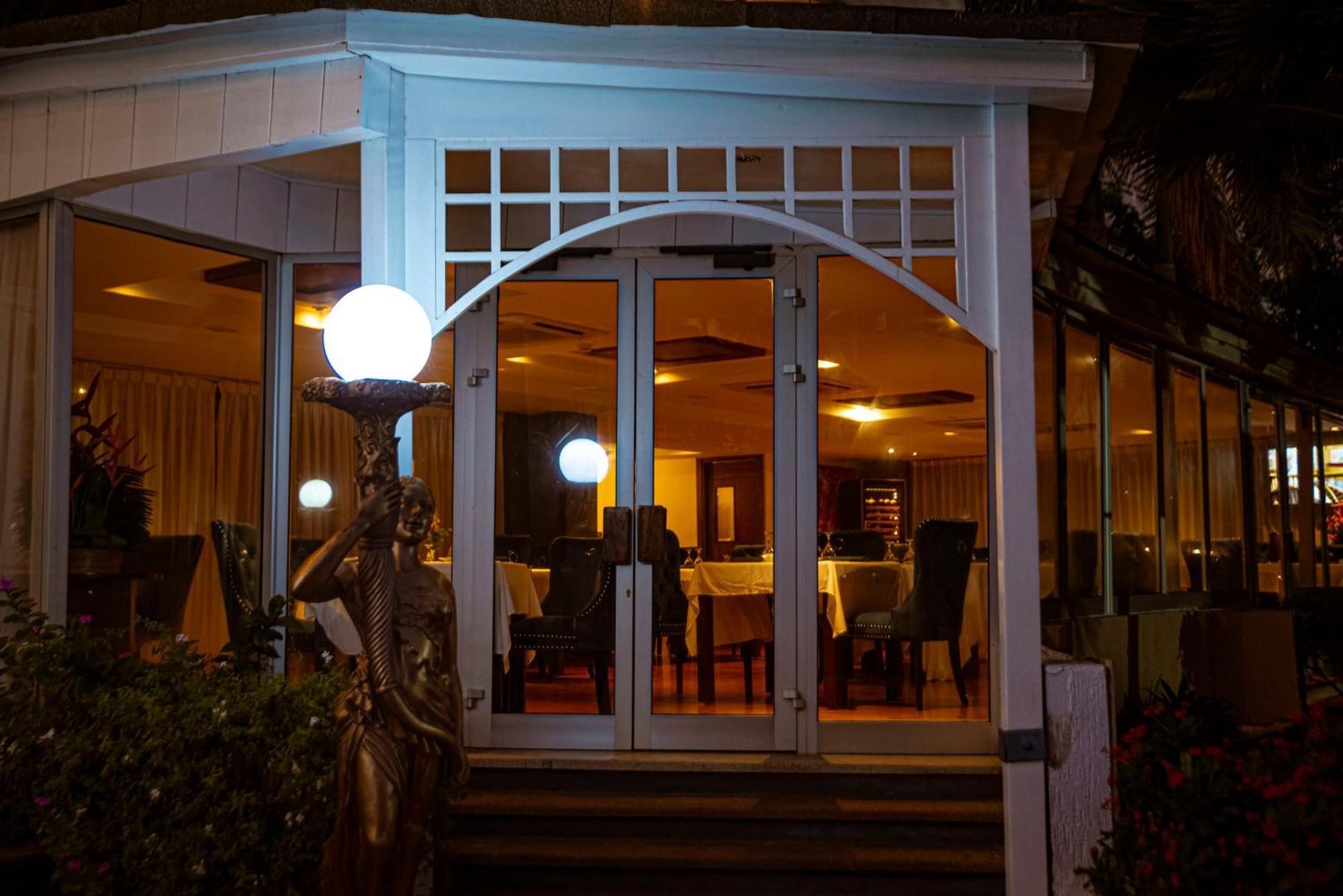 Hotel Sarakawa Lomé Dış mekan fotoğraf
