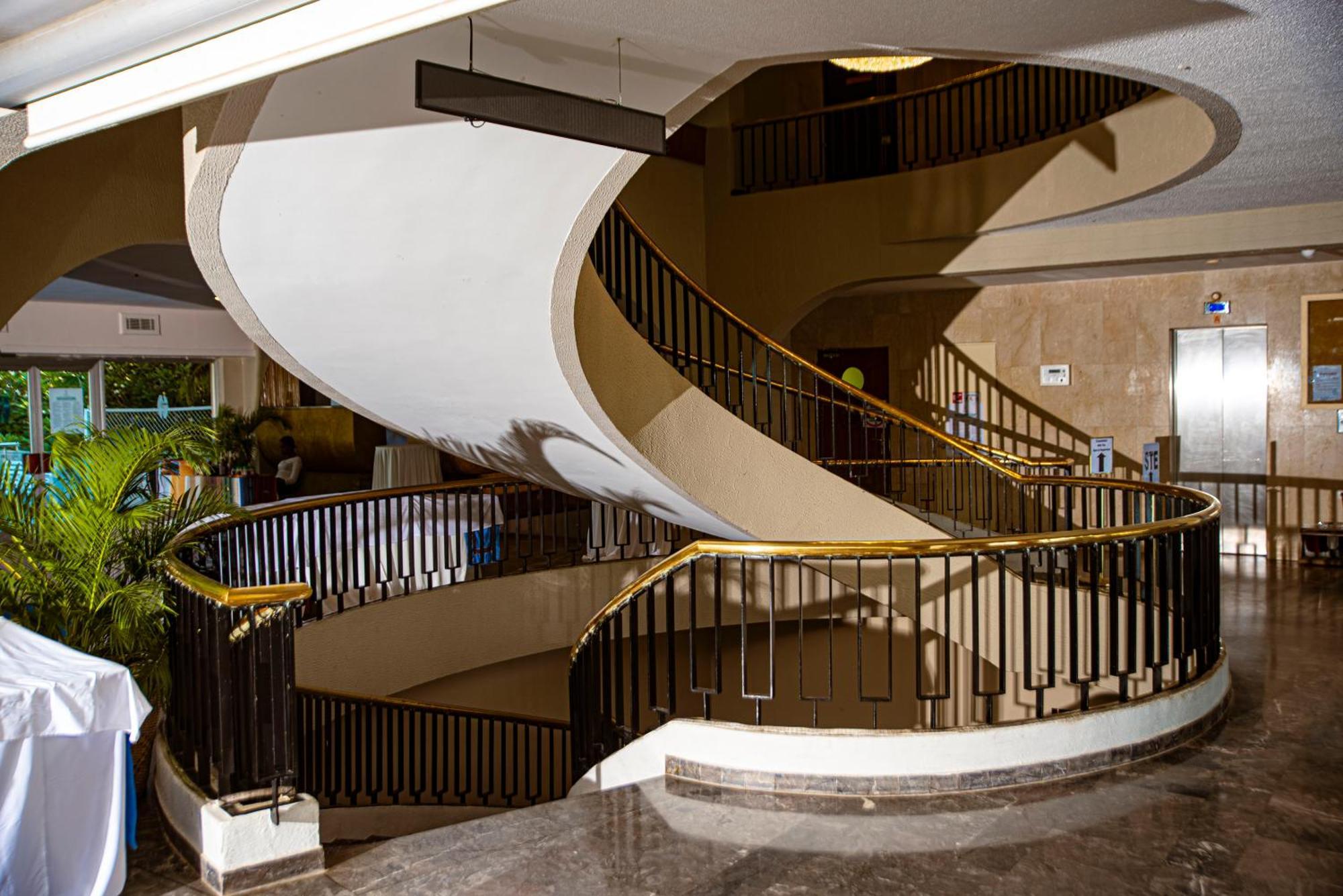 Hotel Sarakawa Lomé Dış mekan fotoğraf